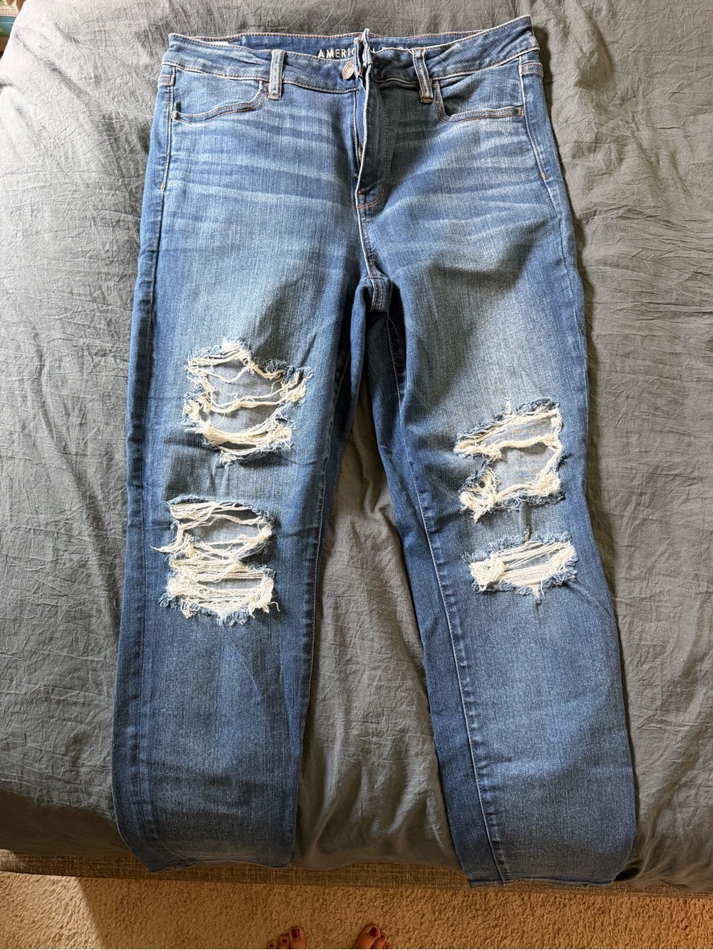 American Eagle Outfitters Women’s Distressed Blue Ripped Jeans